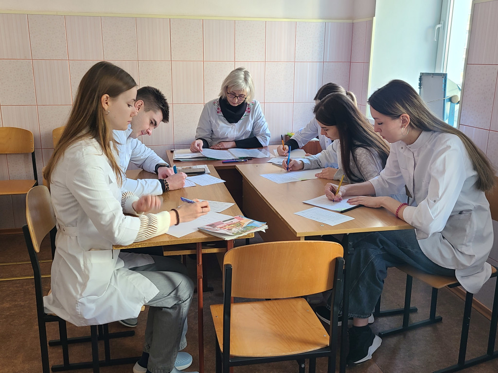 Майбутні дитячі стоматологи змагалися за звання кращого хірурга!
