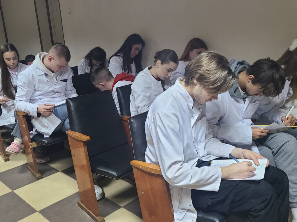 Крок до професіоналізму: студентська олімпіада з дитячої хірургічної стоматології